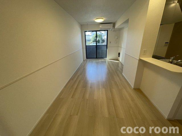 クリークの居間・リビング