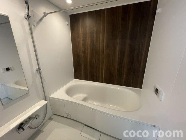 クリークの浴室