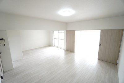 【居間・リビング】 | 【リノベ済】パルコープ長束1F | 室内（2025年5月15日10：00頃）撮影