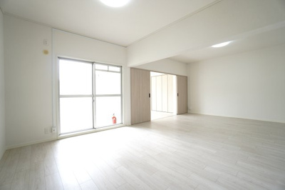 【居間・リビング】 | 【リノベ済】パルコープ長束1F | 室内（2025年5月15日10：00頃）撮影