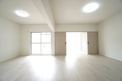 【居間・リビング】 | 【リノベ済】パルコープ長束1F | 室内（2025年5月15日10：00頃）撮影