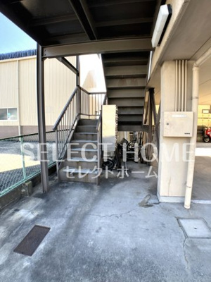 【エントランス】 | 六名ステーションビル | ゆとりのあるエントランスです