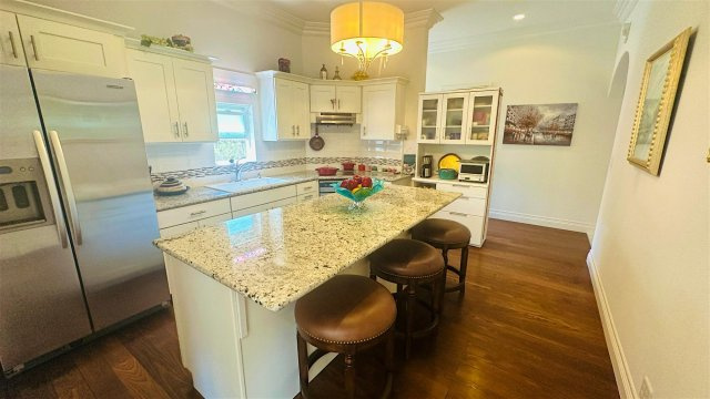 【動画付き】南軽井沢 平家建て中古アメリカンハウスのキッチン|キッチン