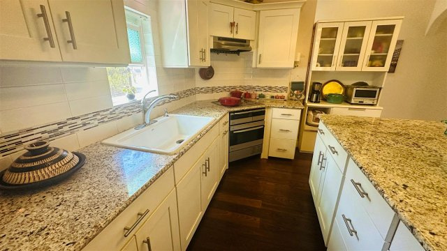 【動画付き】南軽井沢 平家建て中古アメリカンハウスのキッチン|キッチン