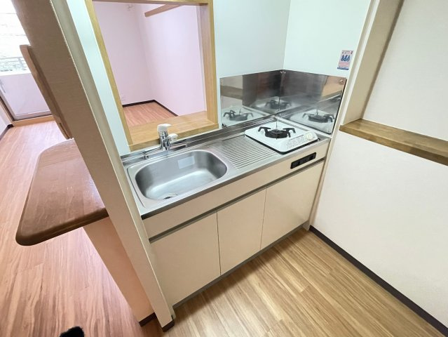 パストラーレ江坂のキッチン