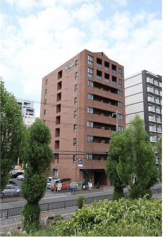 江坂OMパレスの外観