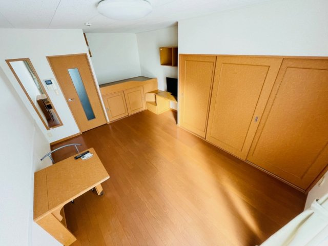 レオパレス慶の居間・リビング