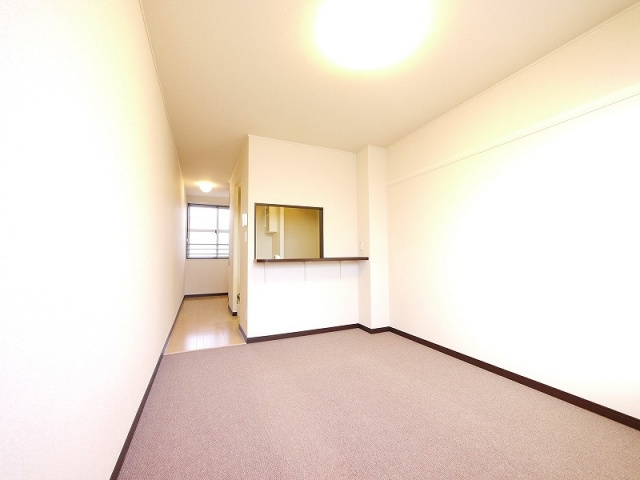 レオネクスト長柄の居間・リビング|こちらのリビングで趣味の時間をお楽しみください