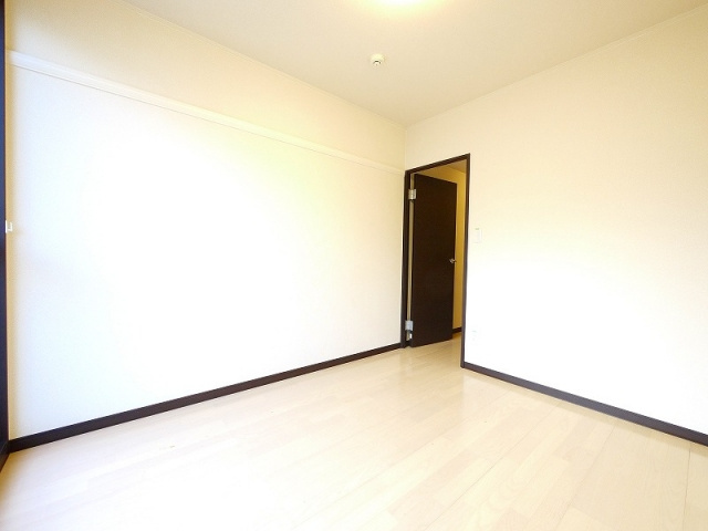 レオネクスト長柄の寝室|使い勝手のいい寝室です