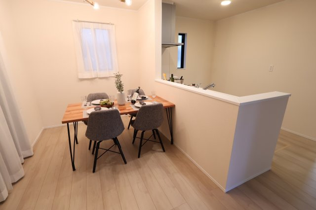 【キッチン】 | 《仲介手数料無料》南区大字大谷口791-15(全1戸)新築一戸建てハートフルタウン | 撮影日 2025年10月30日 15:15 晴れ