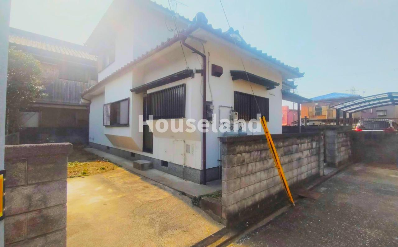 市小路戸建の駐車場