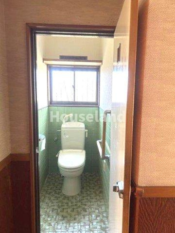 市小路戸建のトイレ