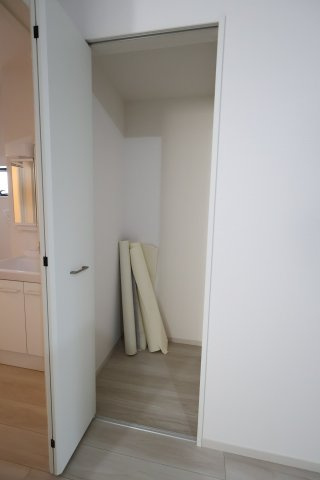 《仲介手数料無料》南区四谷１丁目1-10(全1戸)新築一戸建てLIGAREの収納|撮影日 2025年9月21日 10:30 晴れ