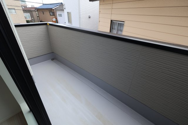 《仲介手数料無料》南区四谷１丁目1-10(全1戸)新築一戸建てLIGAREのバルコニー|撮影日 2025年9月21日 10:30 晴れ