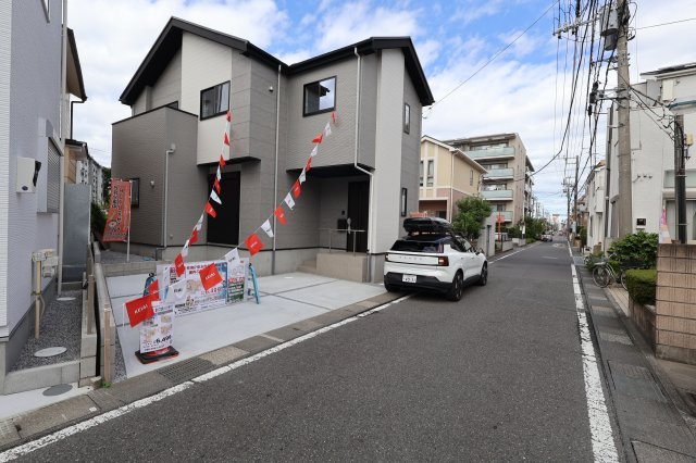 【外観】 | 《仲介手数料無料》南区四谷１丁目1-10(全1戸)新築一戸建てLIGARE | 撮影日 2025年9月21日 10:30 晴れ