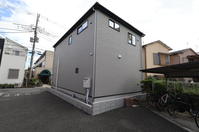 《仲介手数料無料》南区四谷１丁目1-10(全1戸)新築一戸建てLIGAREの外観|撮影日 2025年9月21日 10:30 晴れ