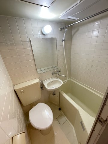 フローラ宮崎台の浴室