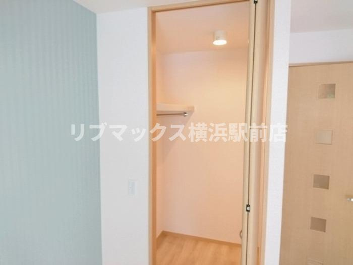 【収納】山手ヒルズ　弐番館 