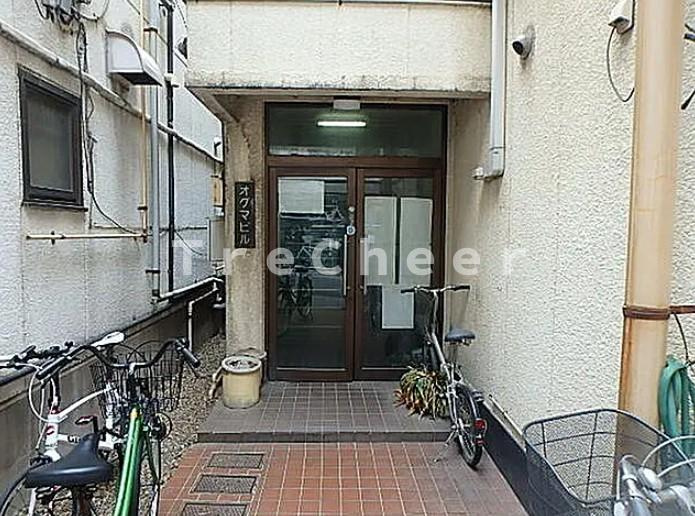 オグマビルのエントランス