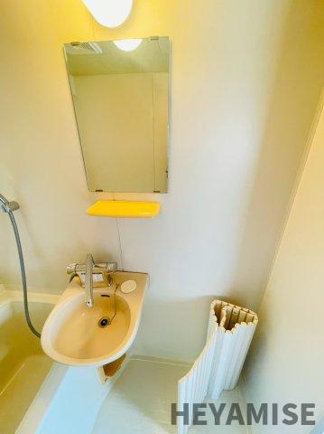 エクセレント愛宕の洗面所