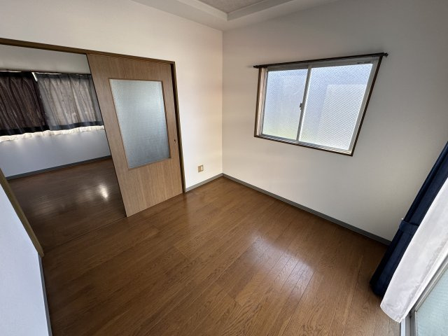 TMビルの居間・リビング