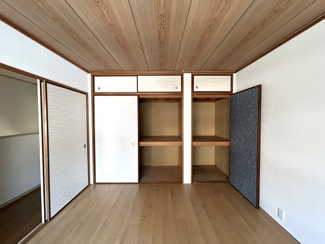 真田アパートの収納