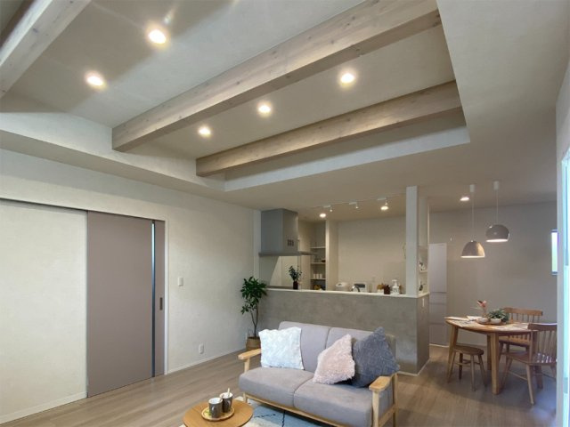 西福原8丁目新築未入居一戸建の居間・リビング