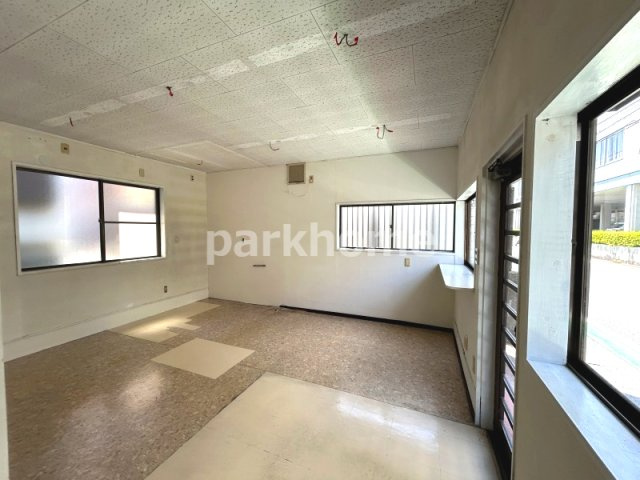 須崎O店舗の内装