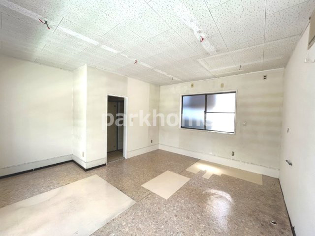 須崎O店舗の内装