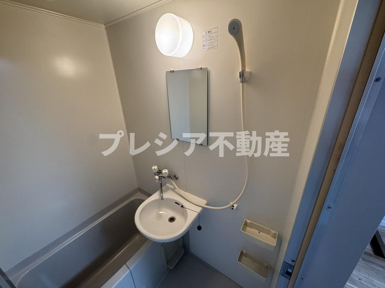 櫻井ビルの浴室