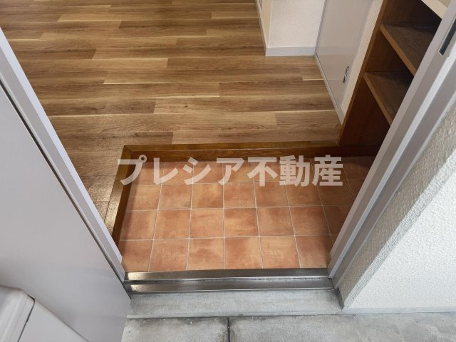 櫻井ビルの玄関