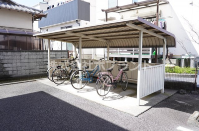 【その他共用部分】 | TwinHouse A | 駐輪場