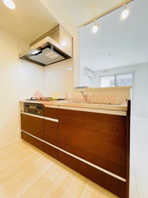 【キッチン】 | メゾンシュクレ | コンパクトなキッチンで掃除もラクラク