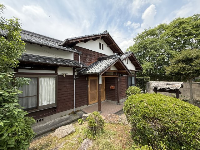 八女市立花町兼松中古住宅の外観