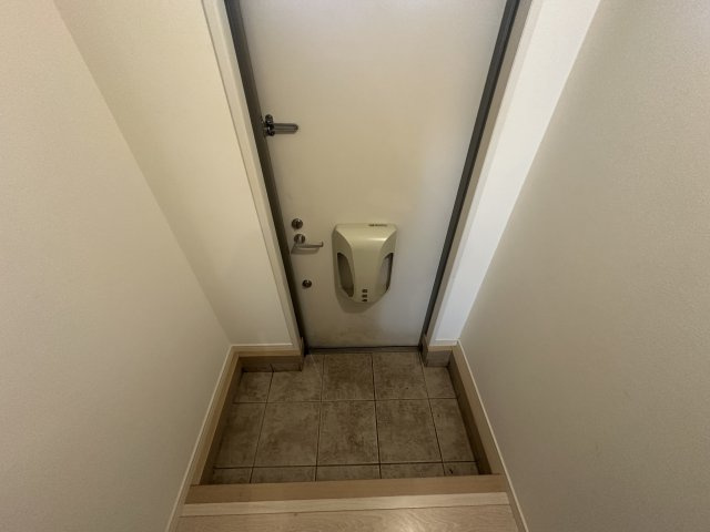 エターナル　レーヴの玄関