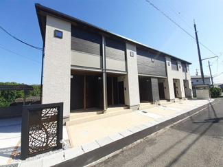 【外観】 | ラーゴム　Ａ | 落ち着いた雰囲気の外観です