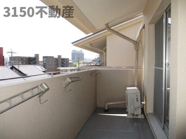 アクセス11のバルコニー
