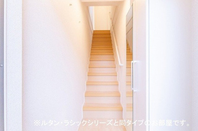 【玄関】 | ヴィアアルスⅠ | シンプルで使いやすい玄関です