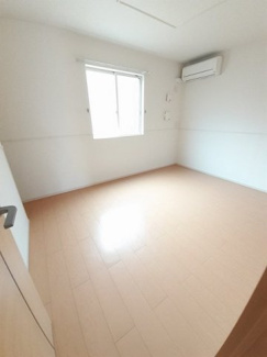 【内装】 | カーサ　アリス | 明るい室内です