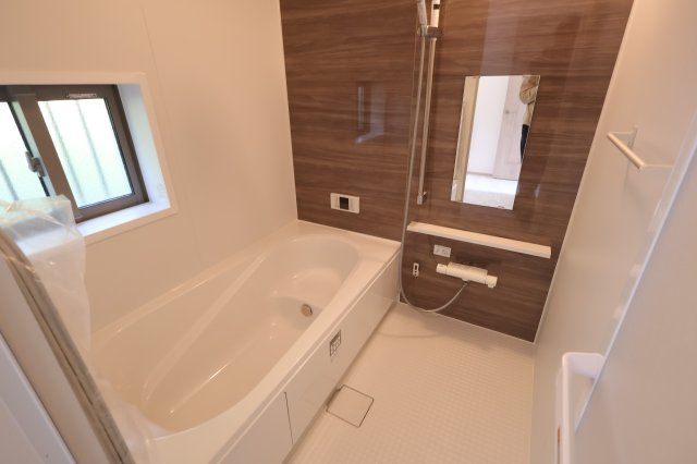 《仲介手数料無料》浦和区瀬ヶ崎１丁目33-3(全1戸)新築一戸建てハートフルタウンの浴室|撮影日 2025年11月14日 14:15 晴れ