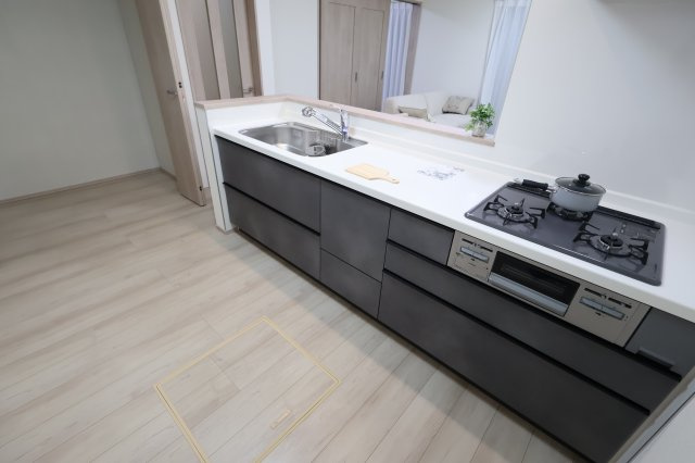 《仲介手数料無料》浦和区瀬ヶ崎１丁目33-3(全1戸)新築一戸建てハートフルタウンのキッチン|撮影日 2025年11月14日 14:15 晴れ