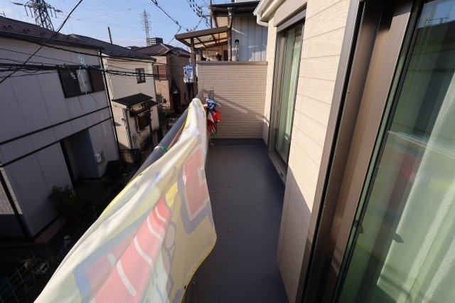 《仲介手数料無料》浦和区瀬ヶ崎１丁目33-3(全1戸)新築一戸建てハートフルタウンのバルコニー|撮影日 2025年11月14日 14:15 晴れ