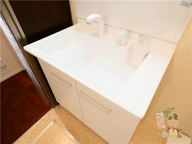ロングマレ伊福町の洗面所