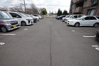 【駐車場】 | グレイス スクエア新涯 　5　C棟