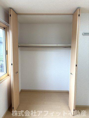 【その他】 | グレイス スクエア新涯 　5　 A棟 | 洋室6帖収納