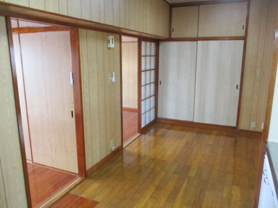 【居間・リビング】 | 新地マンション