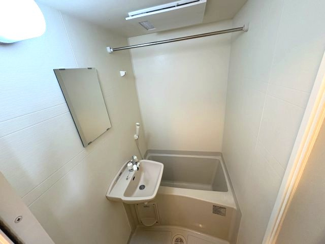 エスポワールの浴室|コンパクトで使いやすいお風呂です
