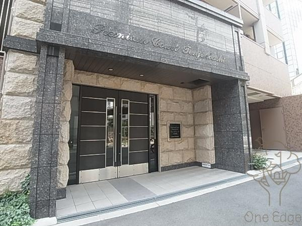 プレミアムコート天神橋エイトのエントランス