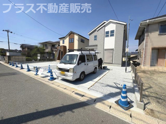 【外観】 | 現地写真。同じ物件を見るなら、プラス不動産販売にお任せ下さい。