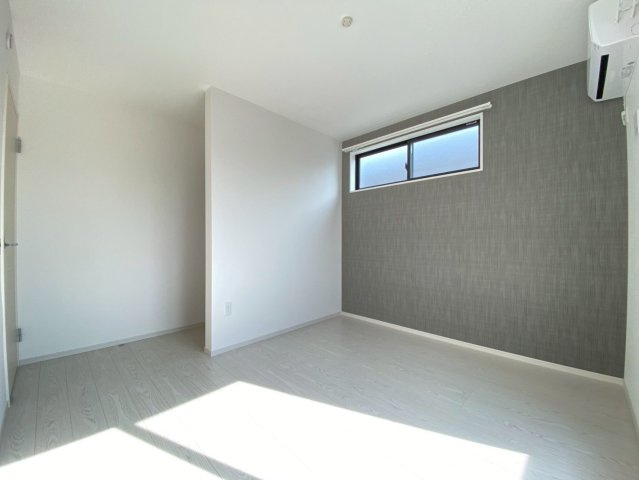 【寝室】 | 洋室①☆